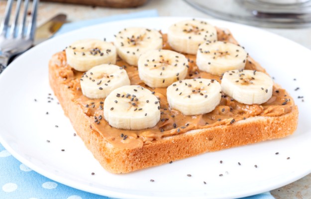 Banana Peanut Butter Chia Toast | Best Energy Pumping Pre-Workout Snacks