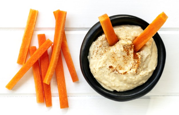 Carrot and Hummus Dip | Best Energy Pumping Pre-Workout Snacks
